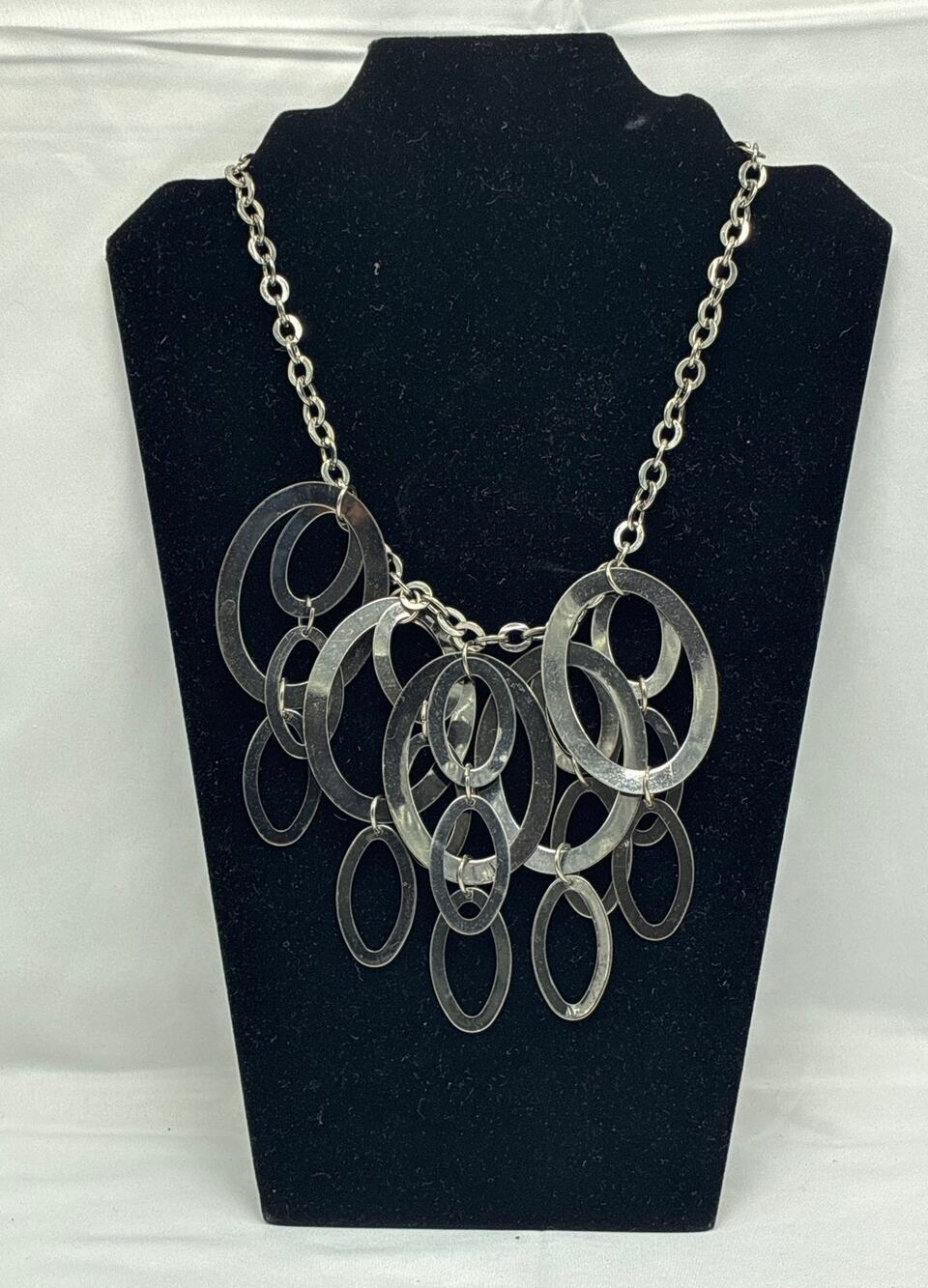 Modernist Silver Tone Oval Link Statement Bib Necklace Brushed Metal Chunky